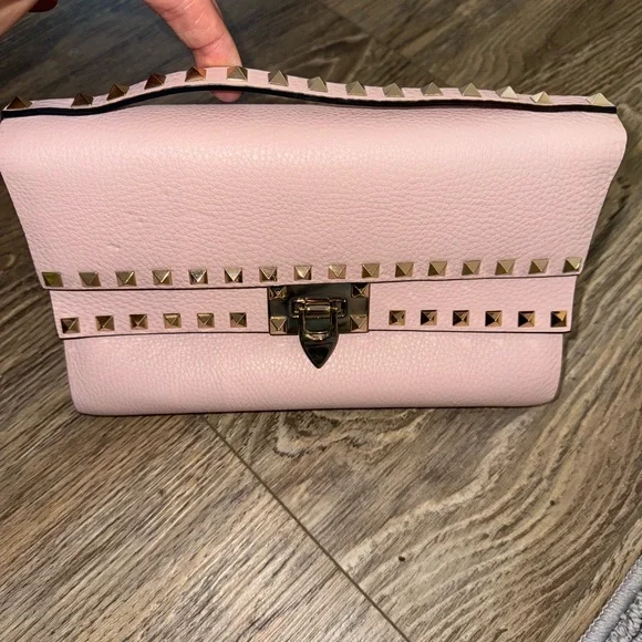 Authentic Valentino Rockstud clutch/crossbody bag. - Picture 5 of 16